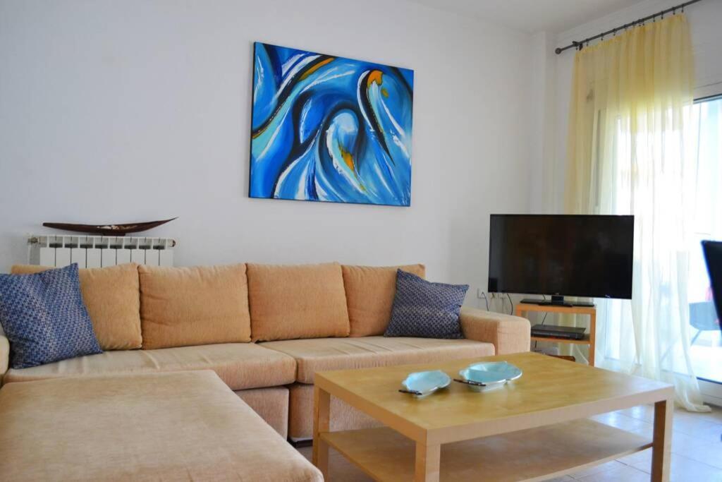 Apartment For 4 Or More Пефкохори Екстериор снимка